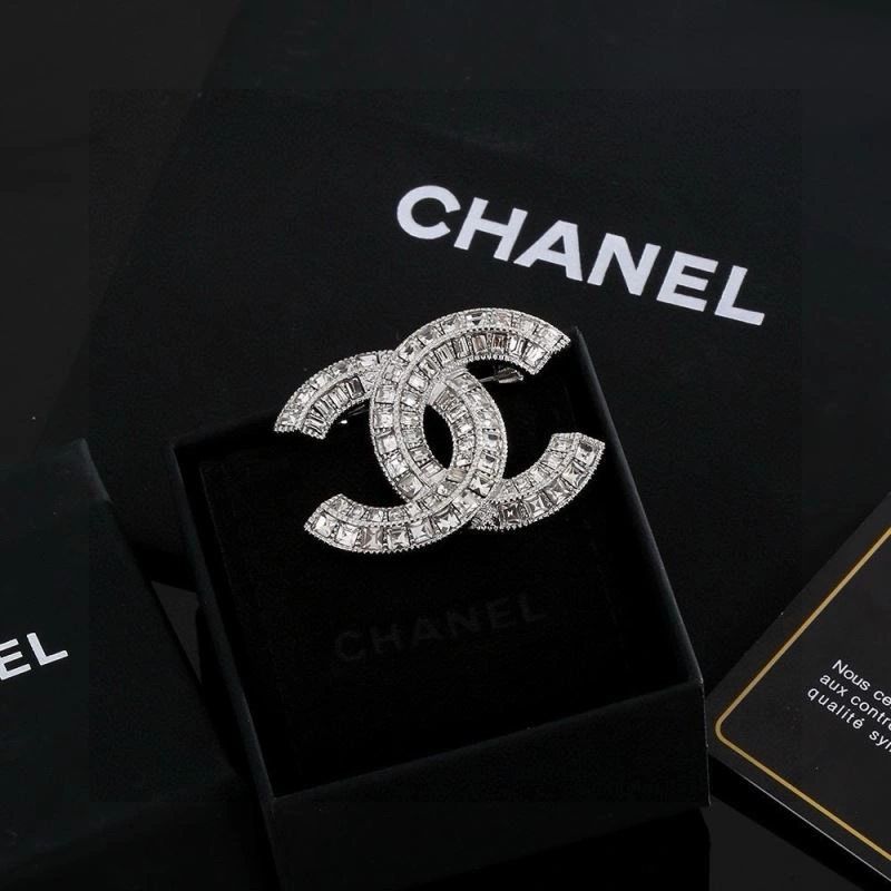 Colorful Chanel Brooches 226375