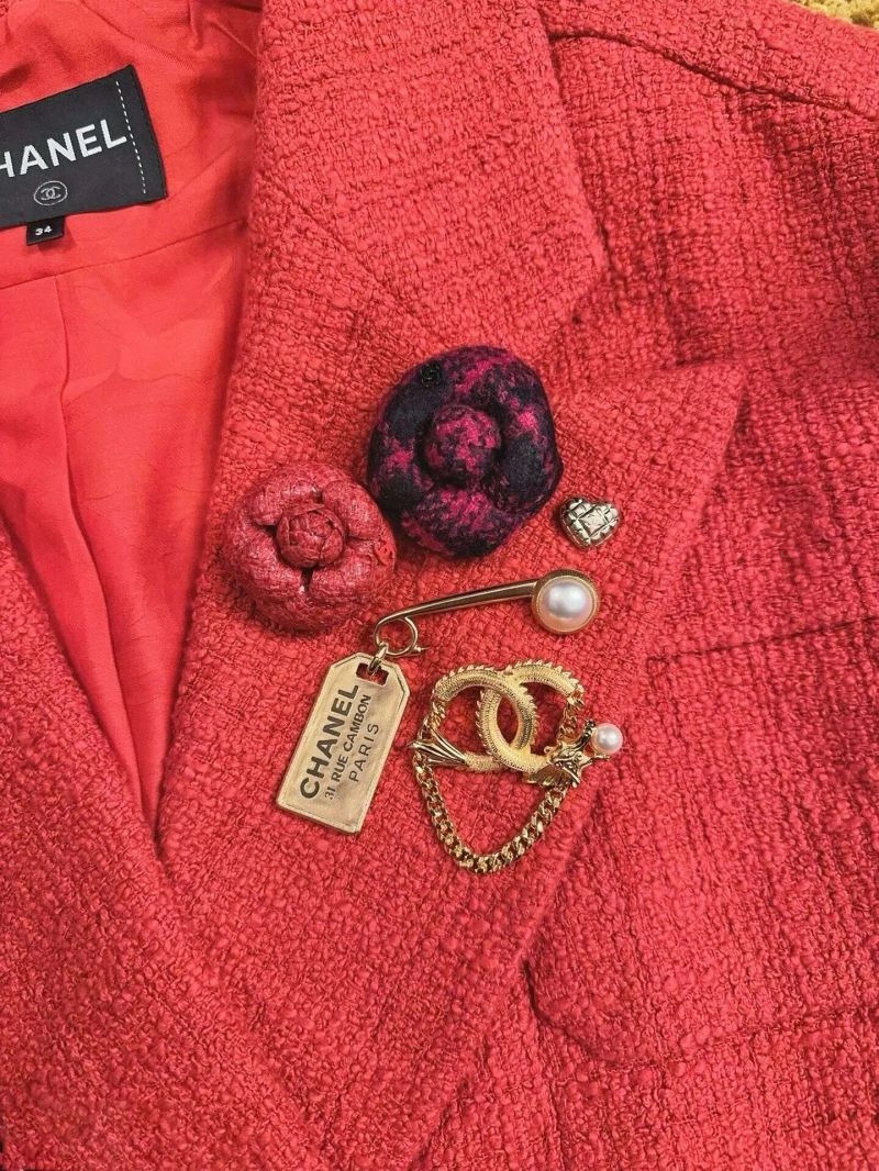 Reliable Chanel Brooches 226372