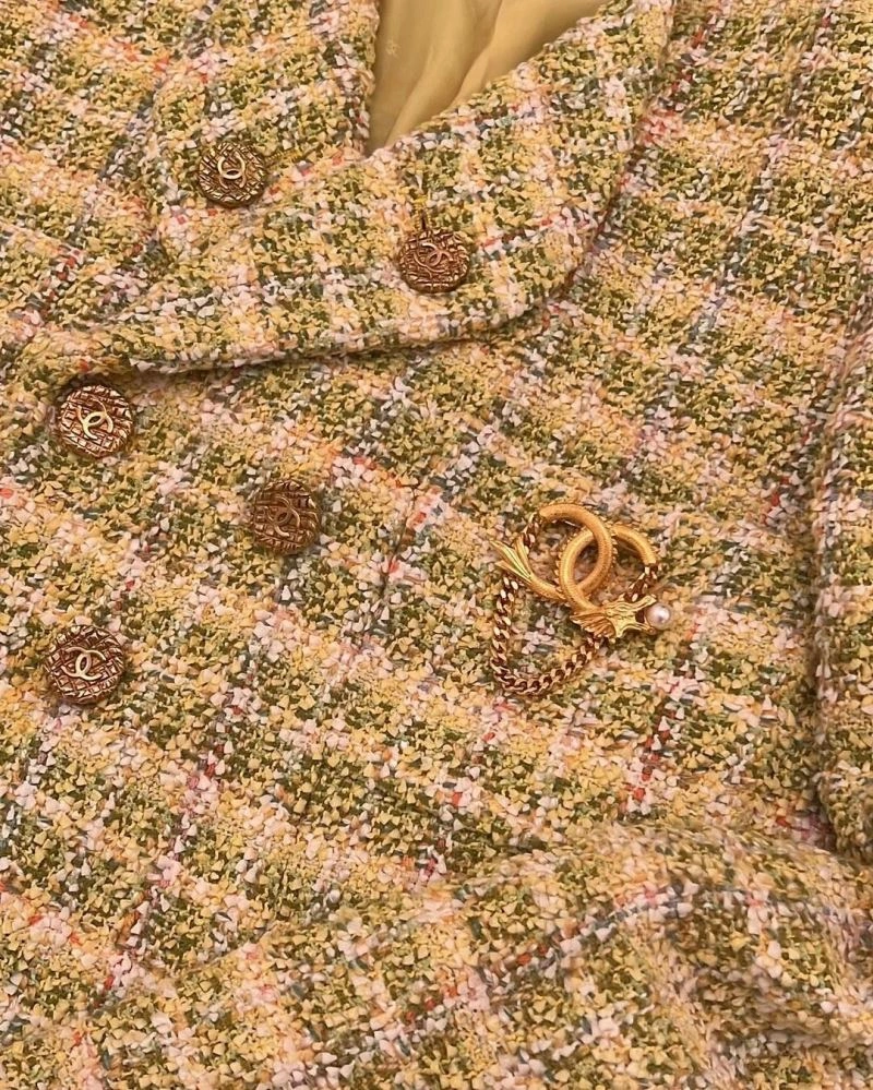 Reliable Chanel Brooches 226372