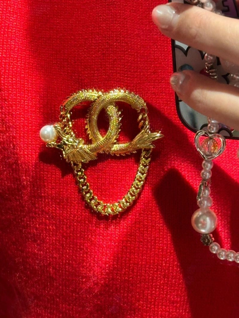 Reliable Chanel Brooches 226372