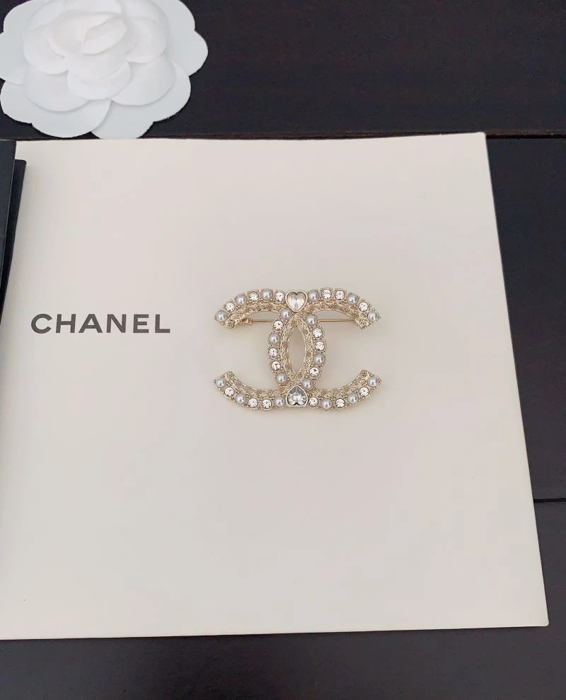 Chanel Brooches Snug 226374