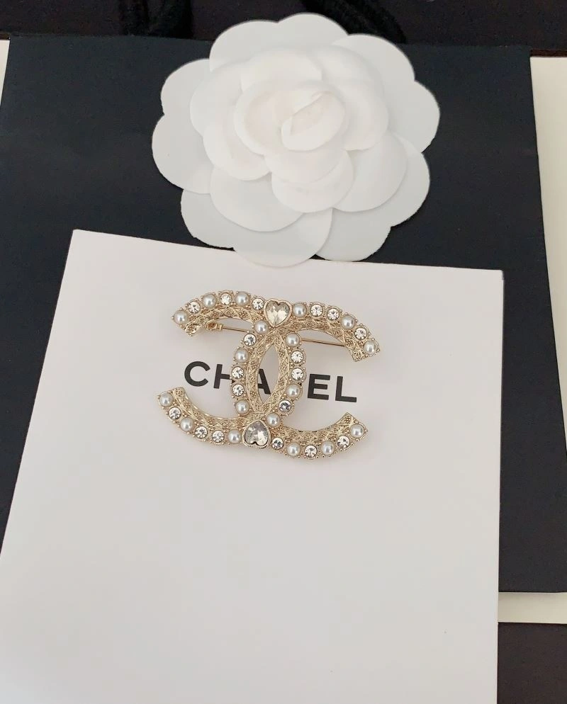 Chanel Brooches Snug 226374