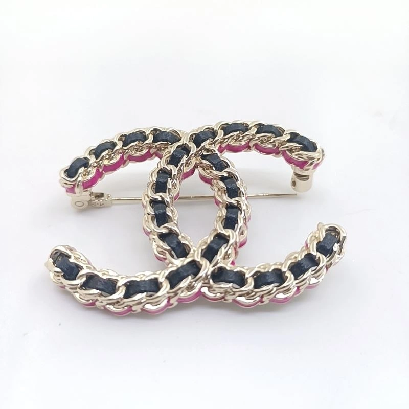 Cozy Chanel Brooches 226373
