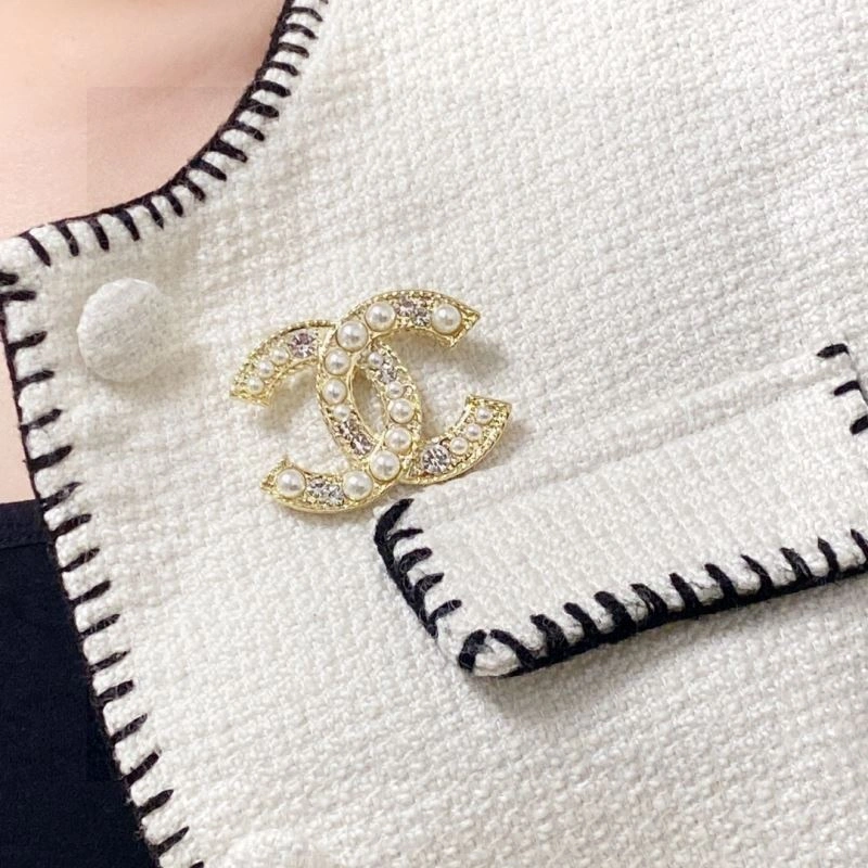 Reliable Chanel Brooches 226363