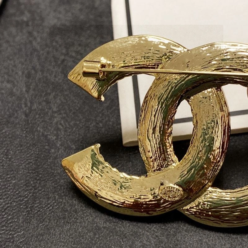 Reliable Chanel Brooches 226363