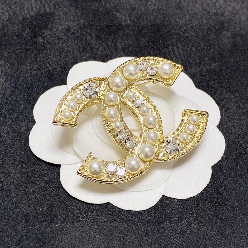 Reliable Chanel Brooches 226363