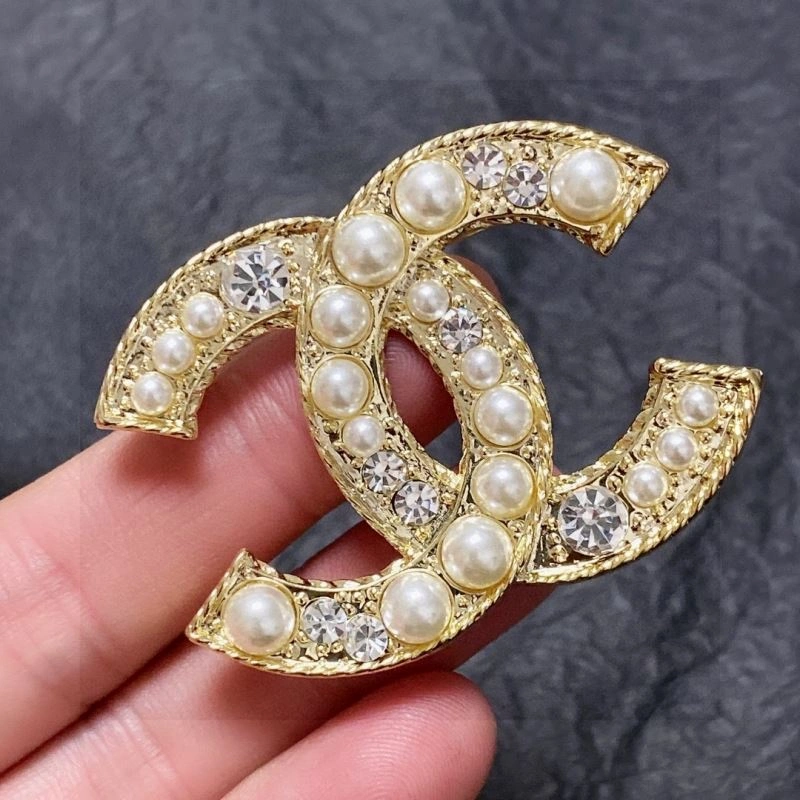Reliable Chanel Brooches 226363