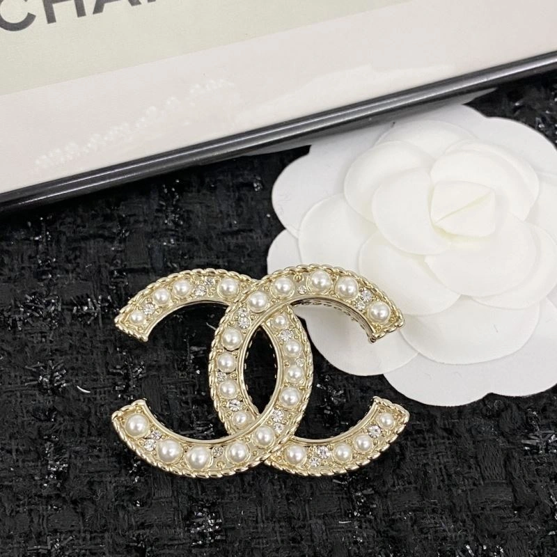 Chanel Brooches Bold 226412