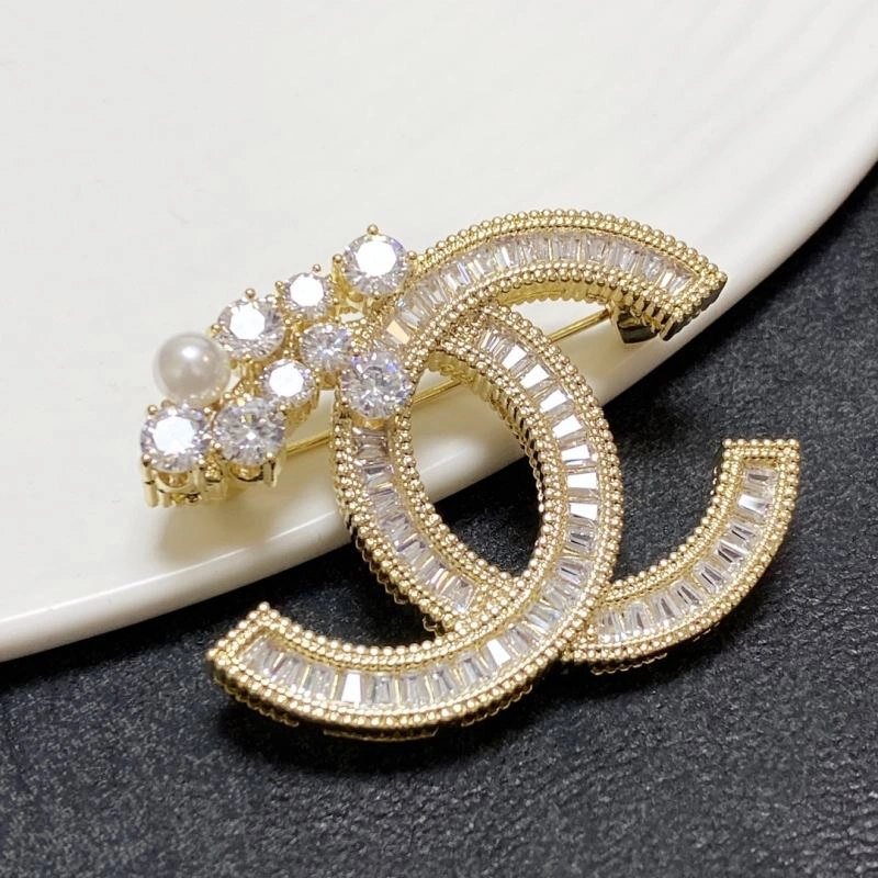 GoAnywhere Chanel Brooches 226351