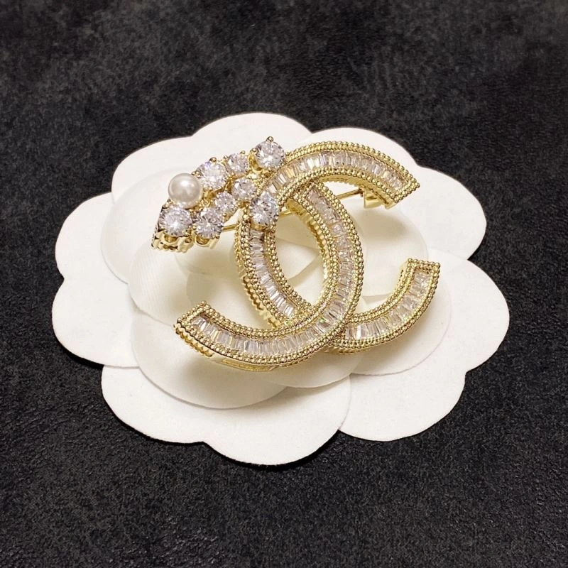 GoAnywhere Chanel Brooches 226351