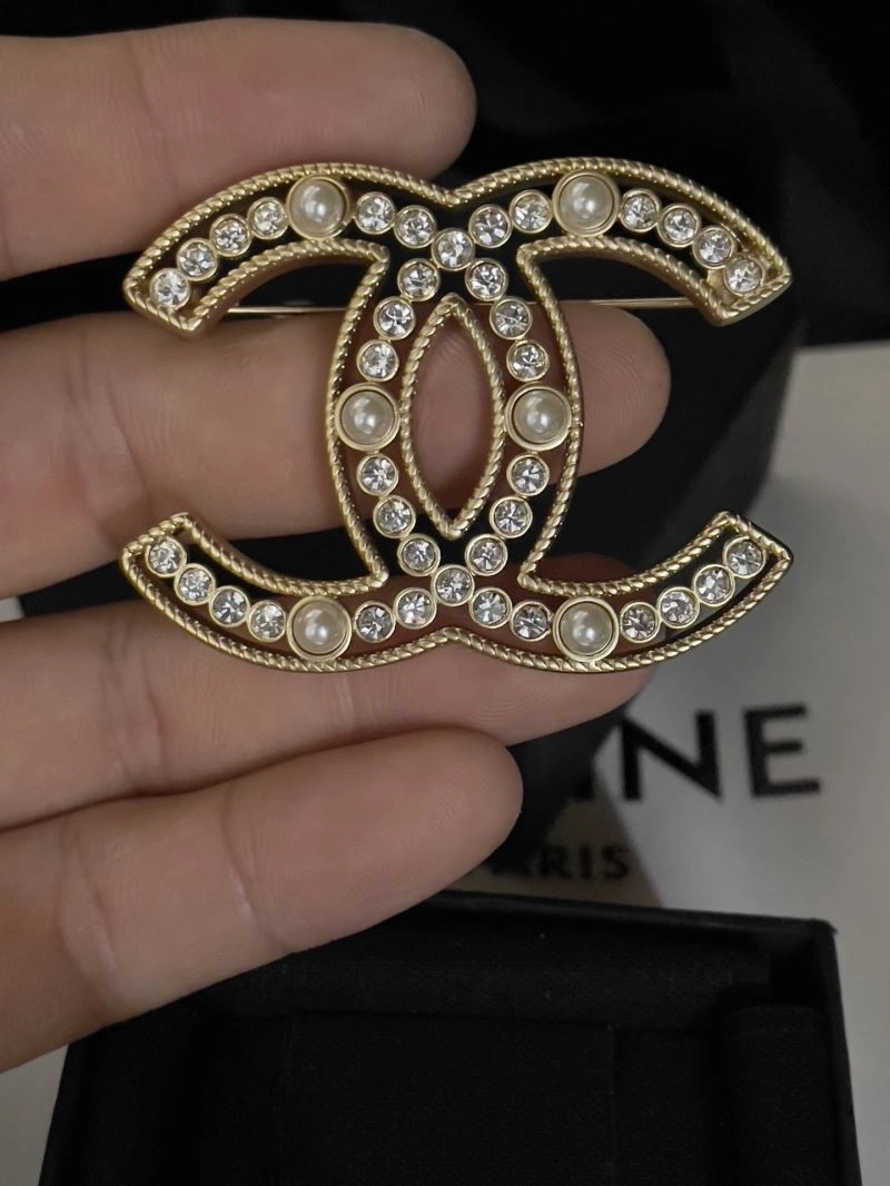 Chanel Brooches Premium 226366