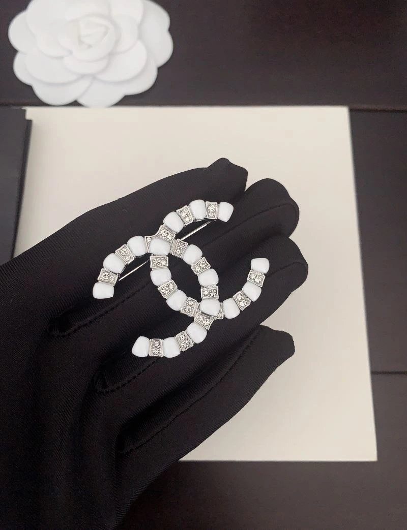 Chanel Brooches ZipUp 226350