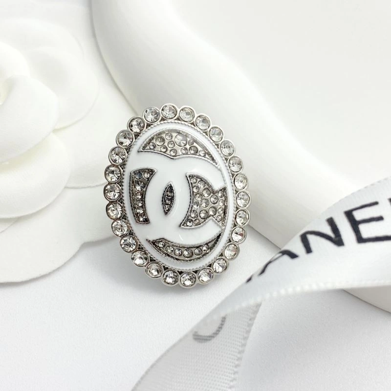 Chanel Brooches Functional 226358