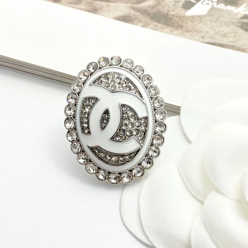 Chanel Brooches Functional 226358