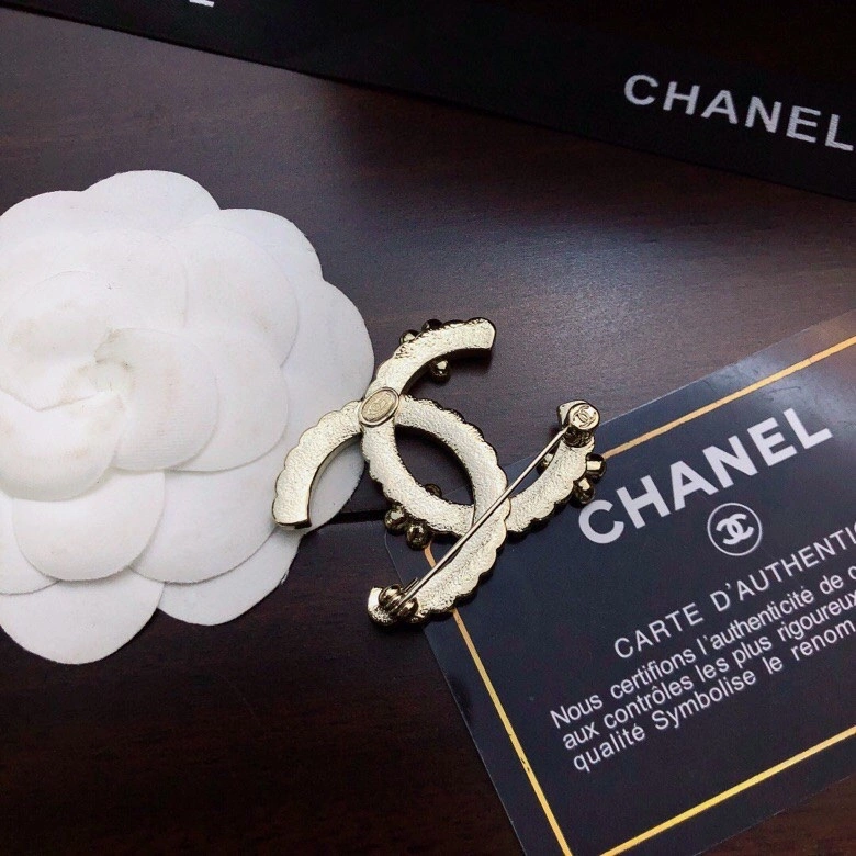 Reliable Chanel Brooches 226387