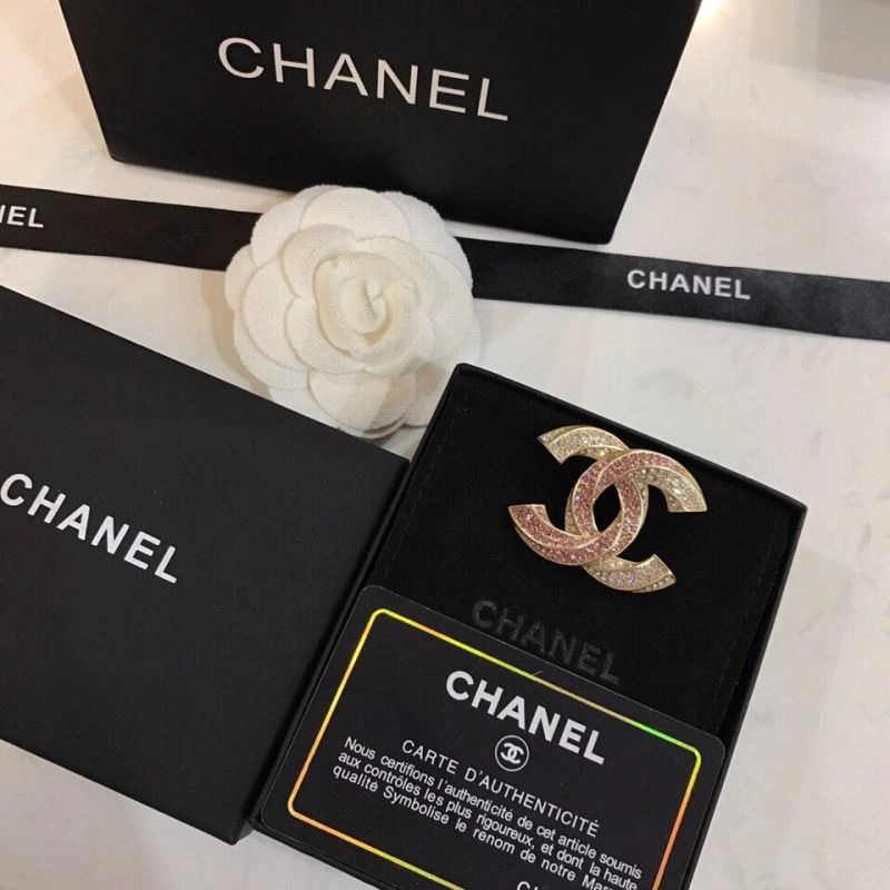OnTrend Chanel Brooches 226343