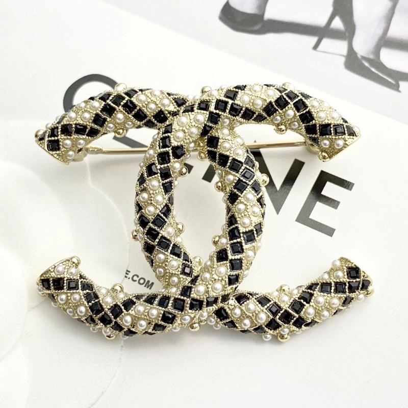 Sporty Chanel Brooches 226329