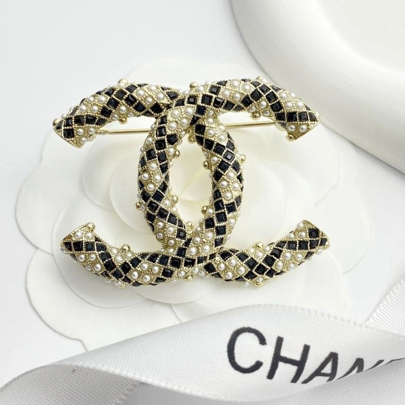 Sporty Chanel Brooches 226329