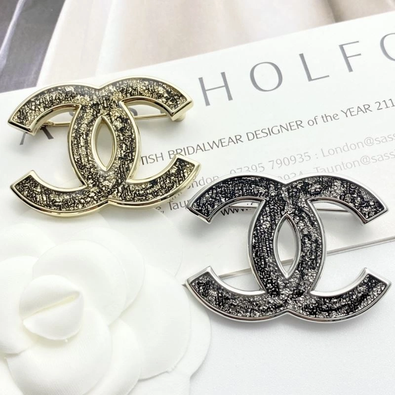 Elegant Chanel Brooches 226338
