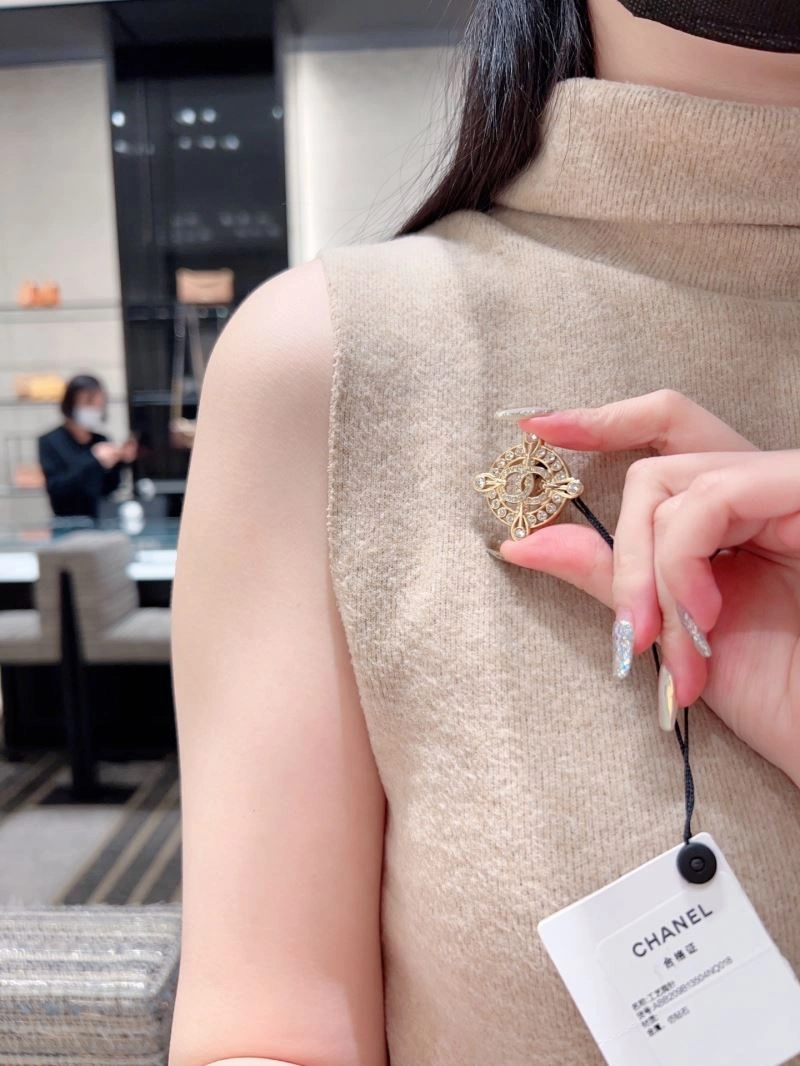 Chanel Brooches Neat 226337