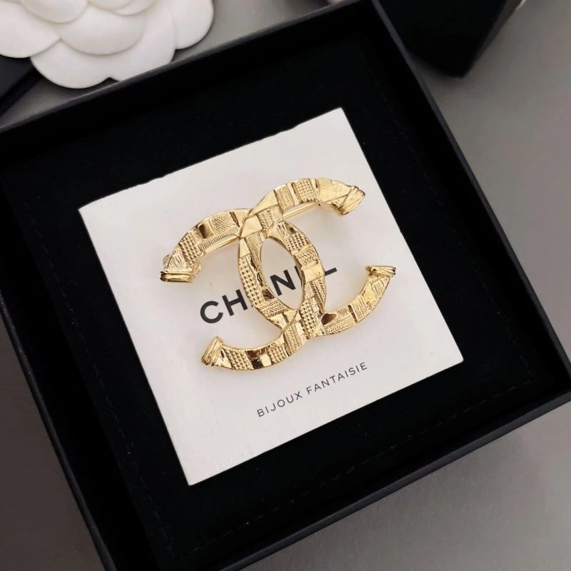 Chanel Brooches Unisex 226340
