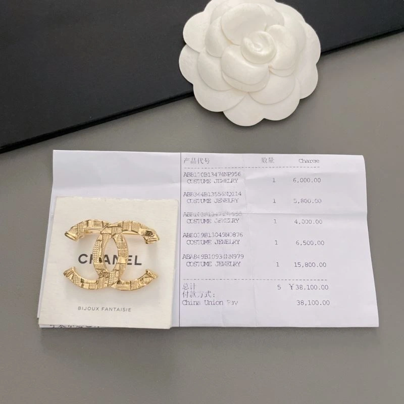 Chanel Brooches Unisex 226340
