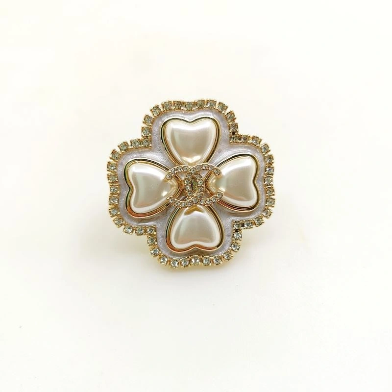 Chanel Brooches Trendy 226320