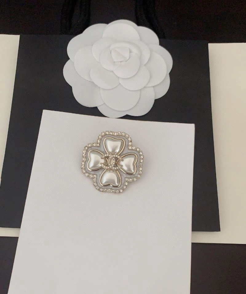 Chanel Brooches Trendy 226320