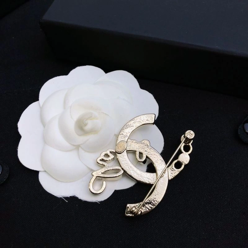 Chanel Brooches ZipUp 226313