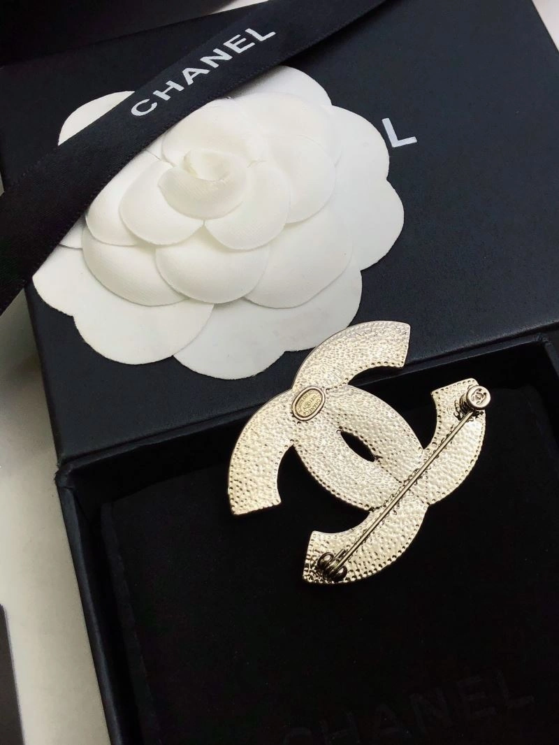 Efficient Chanel Brooches 226319