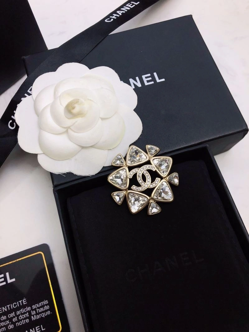 Chanel Brooches Sleek 226308