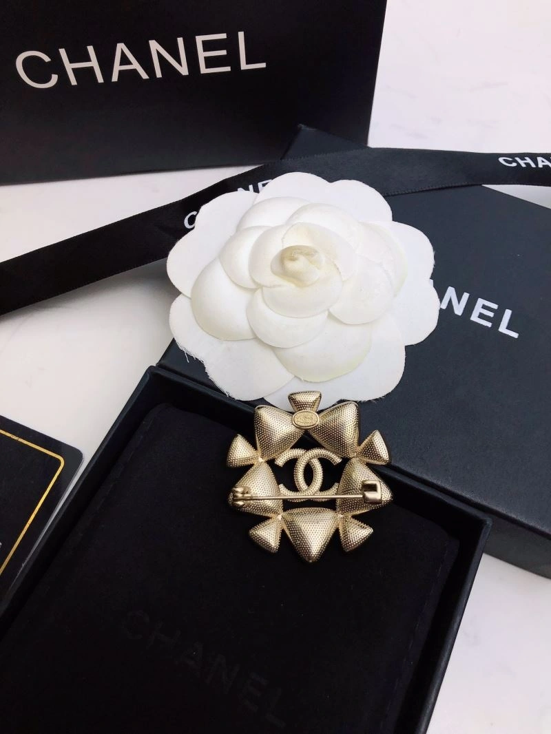 Chanel Brooches Sleek 226308