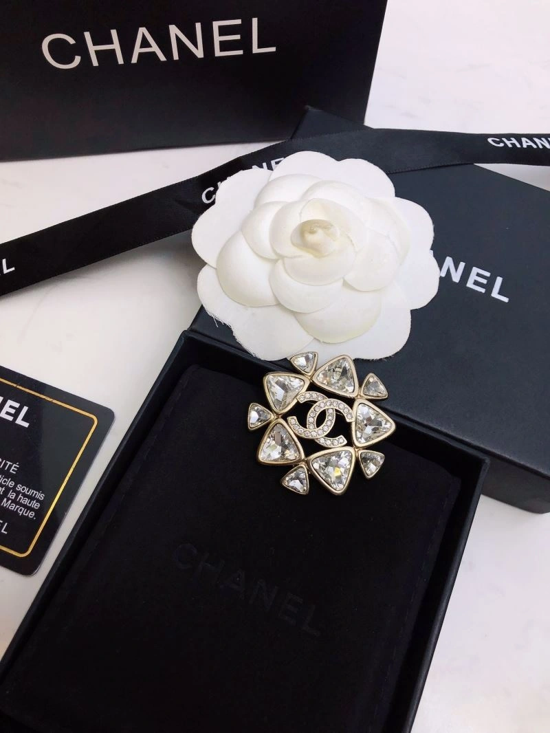 Chanel Brooches Sleek 226308