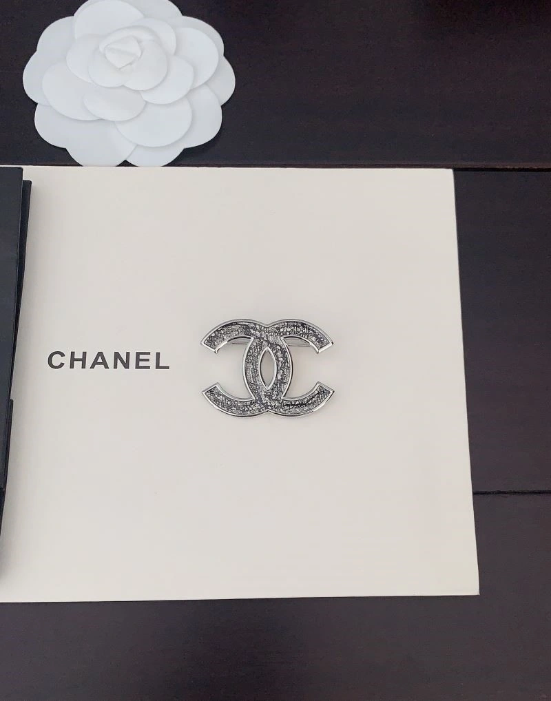 OnTrend Chanel Brooches 225645