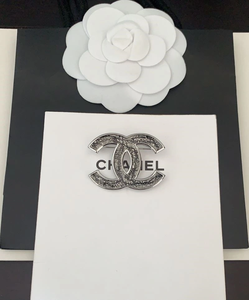 OnTrend Chanel Brooches 225645