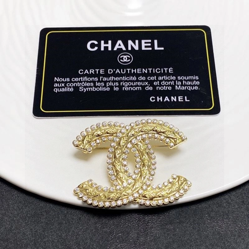Chanel Brooches Colorful 225639