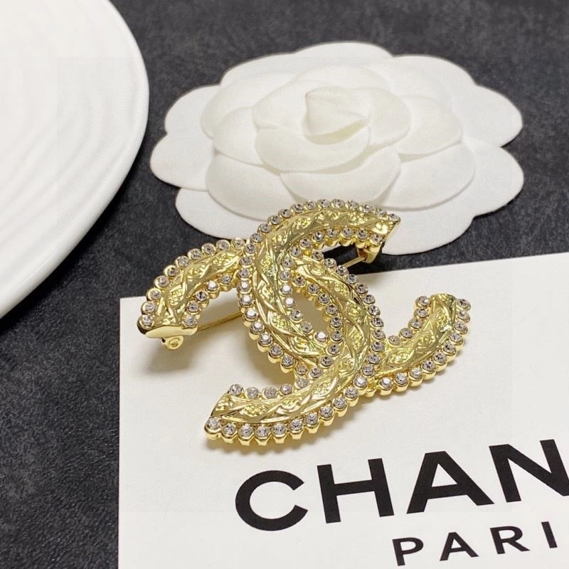 Chanel Brooches Colorful 225639