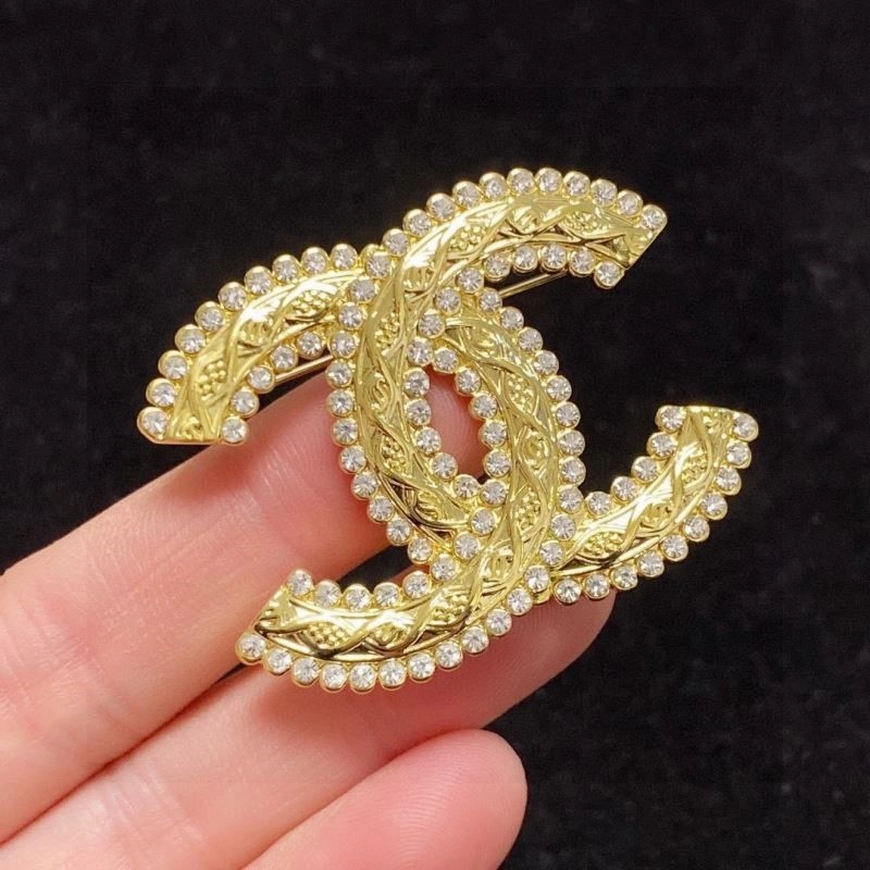 Chanel Brooches Colorful 225639