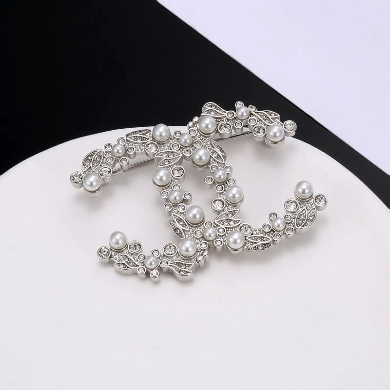Seasonal Chanel Brooches 225644