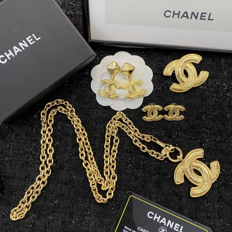 HighPerformance Chanel Brooches 225629