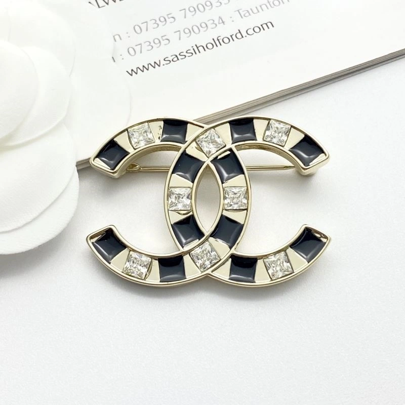 Casual Chanel Brooches 225628