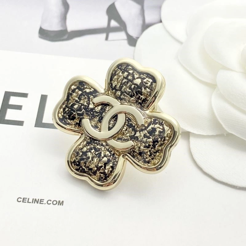 Breathable Chanel Brooches 225627