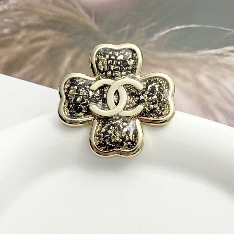 Breathable Chanel Brooches 225627