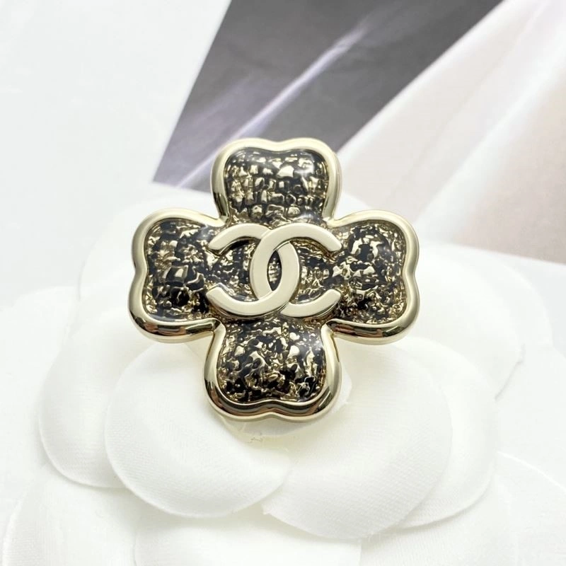 Breathable Chanel Brooches 225627