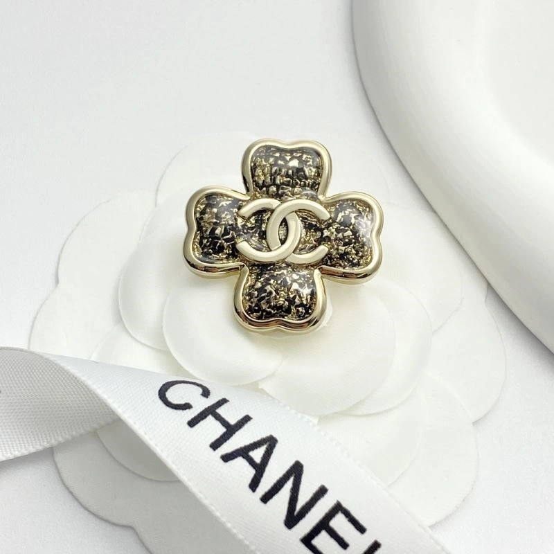 Breathable Chanel Brooches 225627