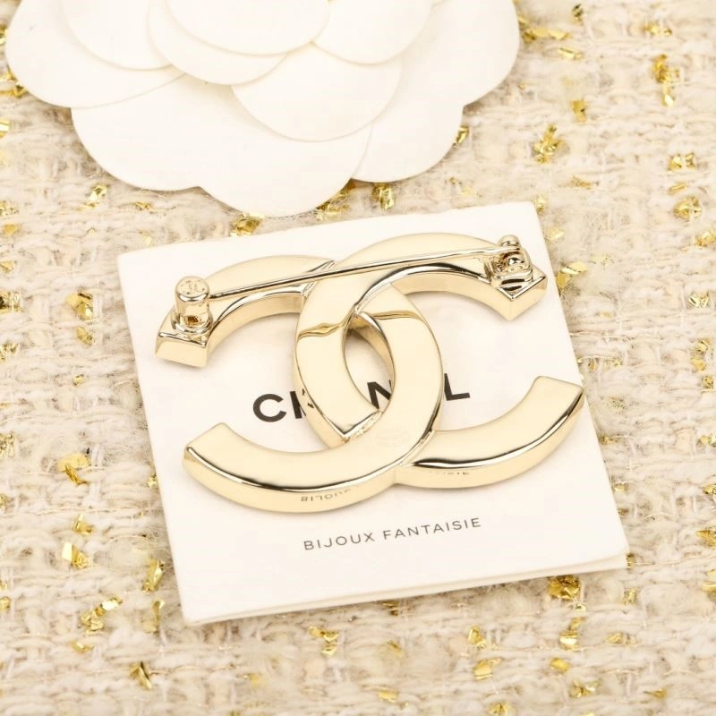 Neat Chanel Brooches 225727