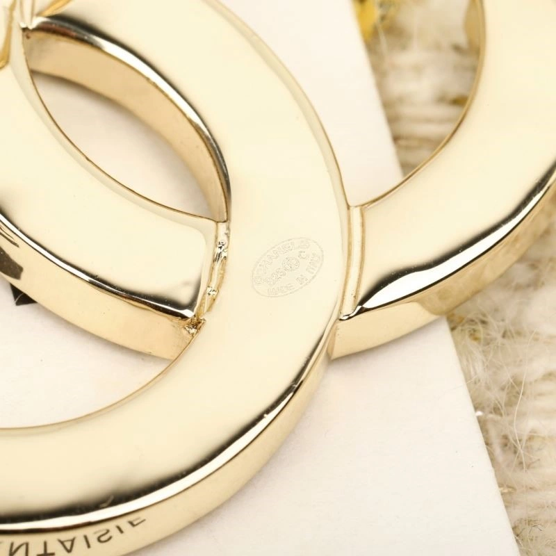 Neat Chanel Brooches 225727