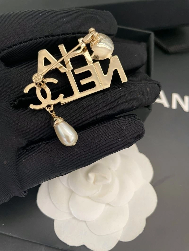 Chanel Brooches GoAnywhere 225599