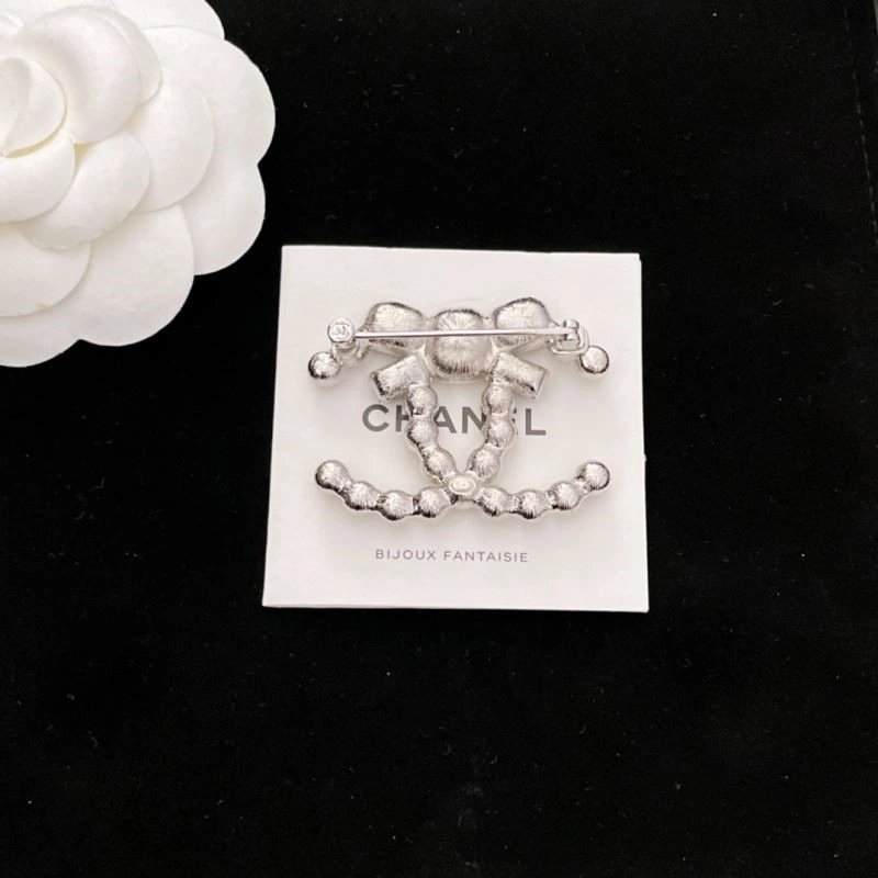Chanel Brooches SmoothTexture 225606