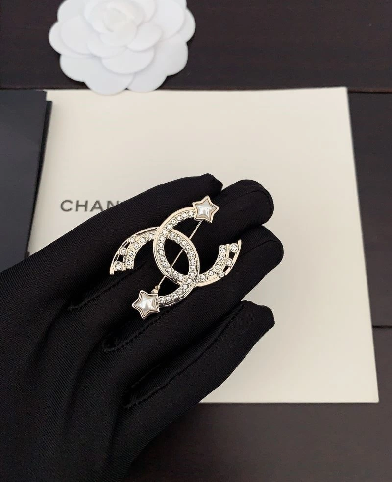 Chanel Brooches Premium 225611
